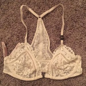 NWT Victoria’s Secret Lace Bralette